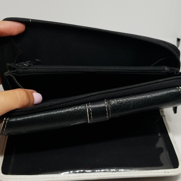 Fossil Wallet - Picture 5 of 5